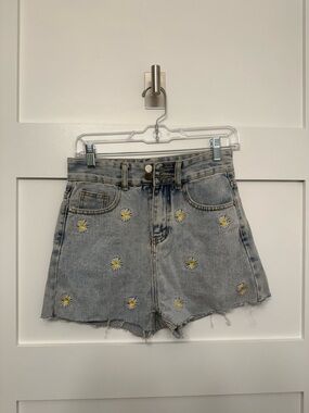 Zaful Light Blue Daisy Embroidered High-Waist Denim Shorts